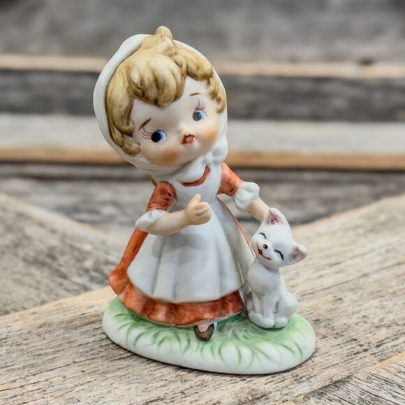 Pair of Vintage Homco Little Girl Figurines-Girl w/Cat and Girl w/ Squirrel, 3”H - Picture 4 of 7